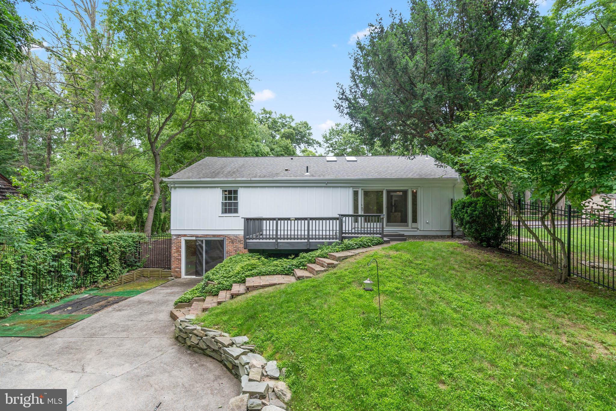 9421 Warfield Road Gaithersburg, MD 20882 - Photo 59 of 63 Gallery Image 59