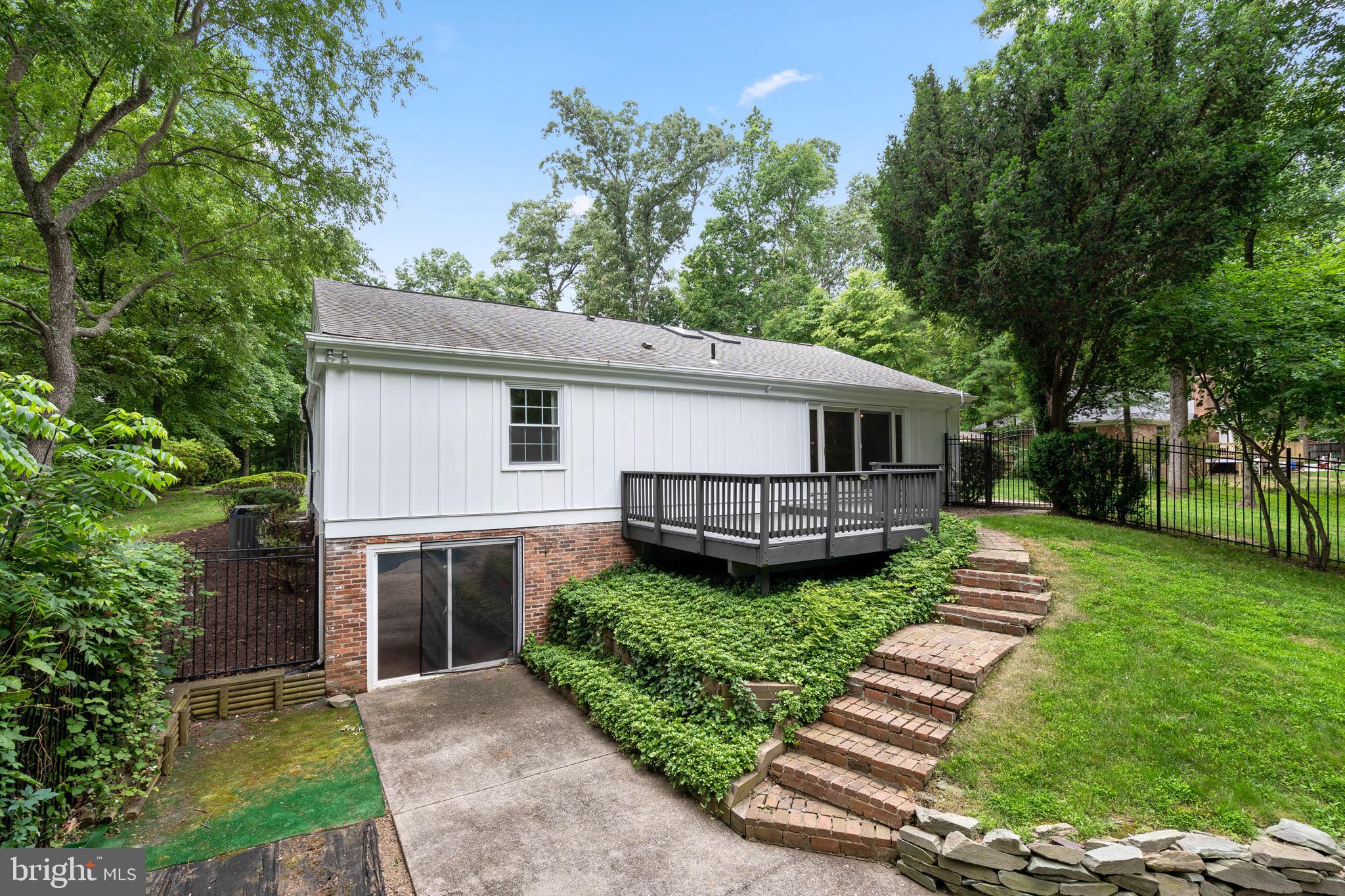 9421 Warfield Road Gaithersburg, MD 20882 - Photo 60 of 63 Gallery Image 60