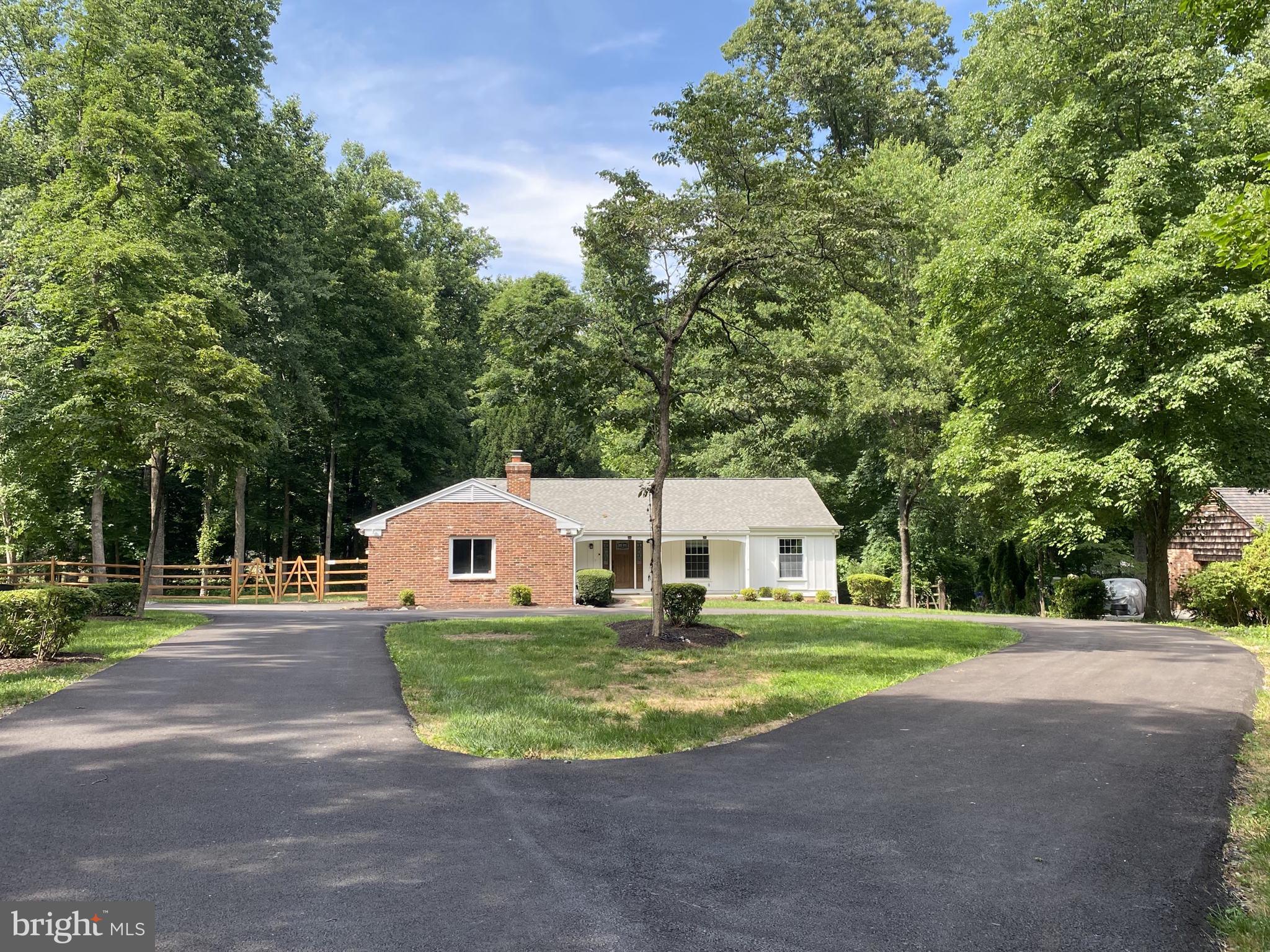 9421 Warfield Road Gaithersburg, MD 20882 - Photo 6 of 63 Gallery Image 6