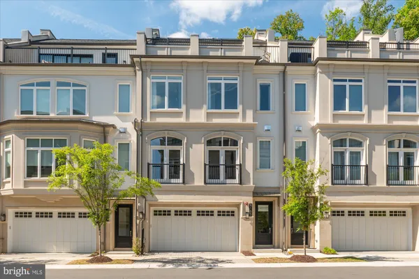$2,195,000 | 8165 River Road, Bethesda, MD 20817