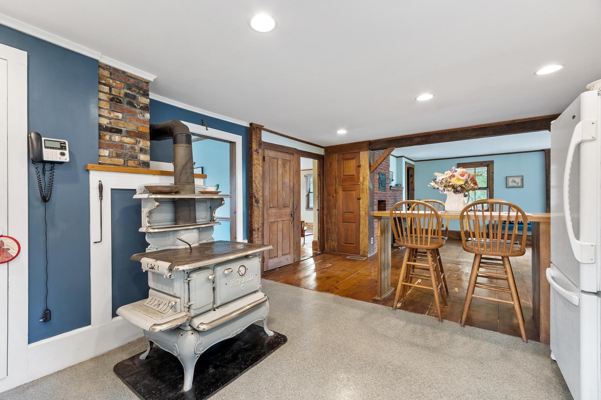 88 Post Road North Hampton, NH 03862 - Photo 12 of 55