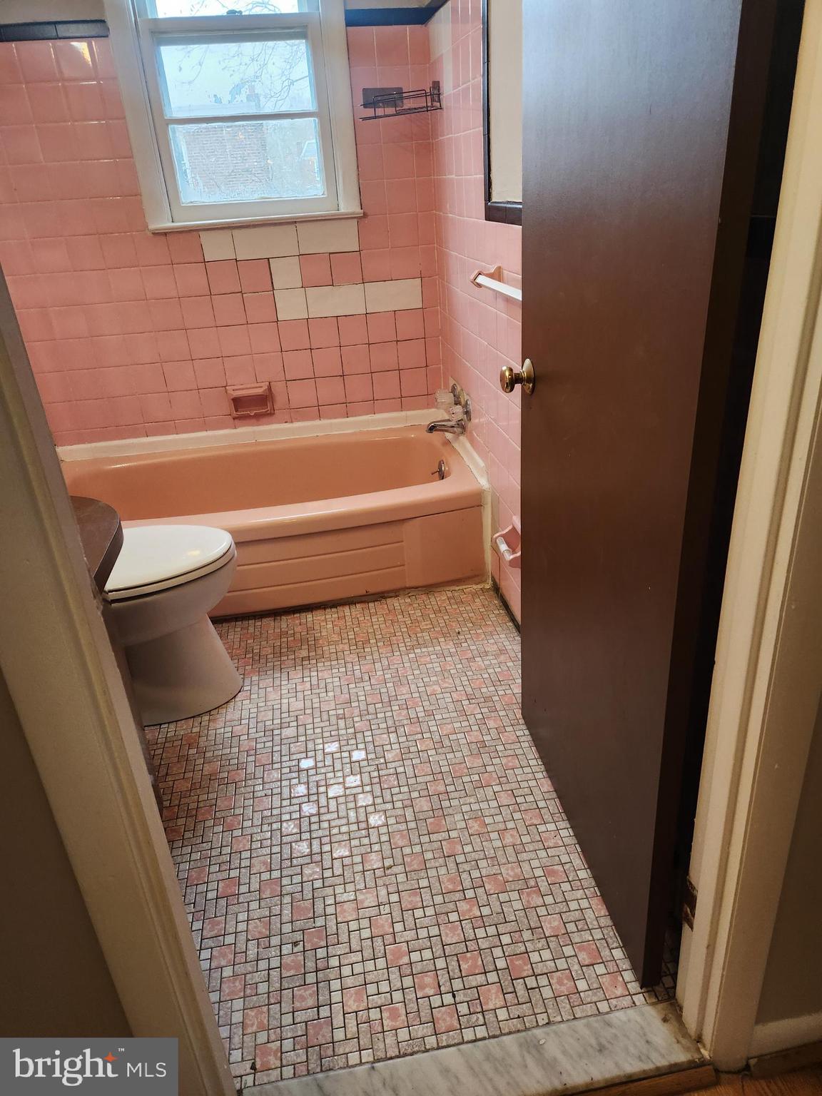6651 Claridge Street Philadelphia, PA 19111 - Photo 16 of 26 a bathroom with a toilet and a shower