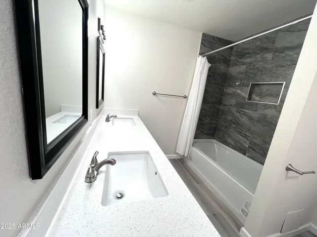 $230,000 | 4142 East Moreland Street, Unit 2, Phoenix, AZ 85008