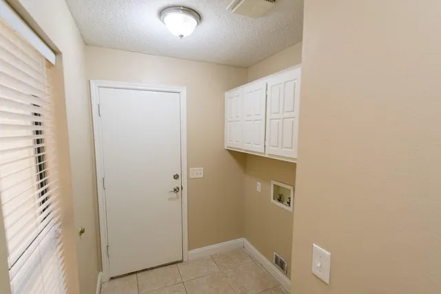 $2,550 | 14816 Sopras Circle, Addison, TX 75001