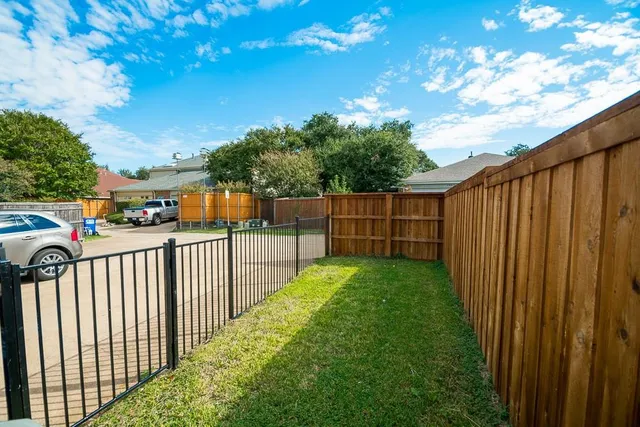 $2,550 | 14816 Sopras Circle, Addison, TX 75001