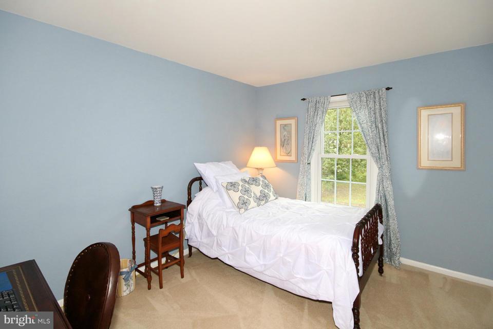 9864 Natick Road Burke, VA 22015 - Photo 17 of 30 Bedroom