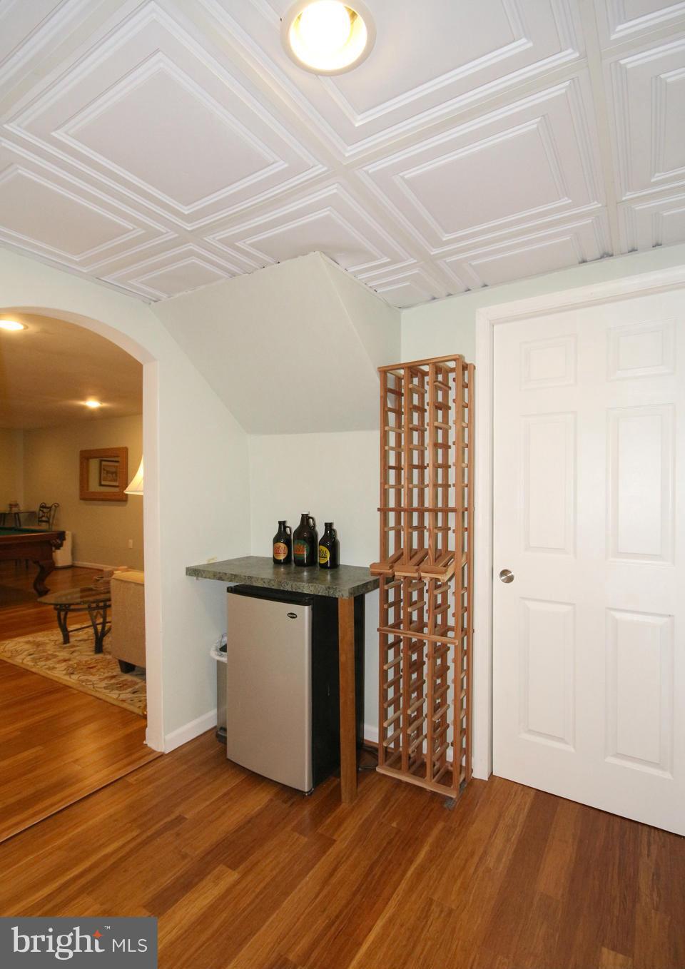 9864 Natick Road Burke, VA 22015 - Photo 26 of 30 Interior (General)