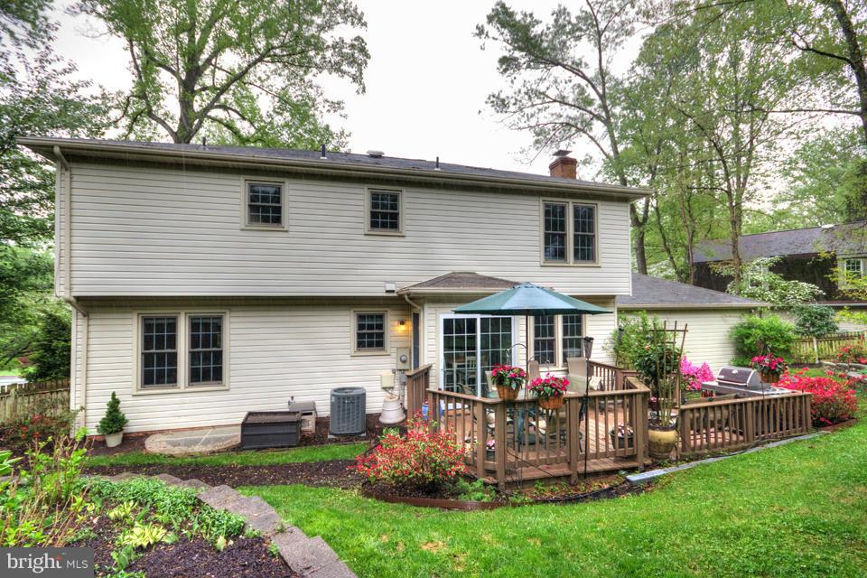 9864 Natick Road Burke, VA 22015 - Photo 30 of 30 Exterior (Rear)