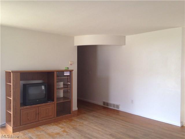 5655 Wallace Boulevard North Ridgeville, OH 44039 - Photo 6 of 14