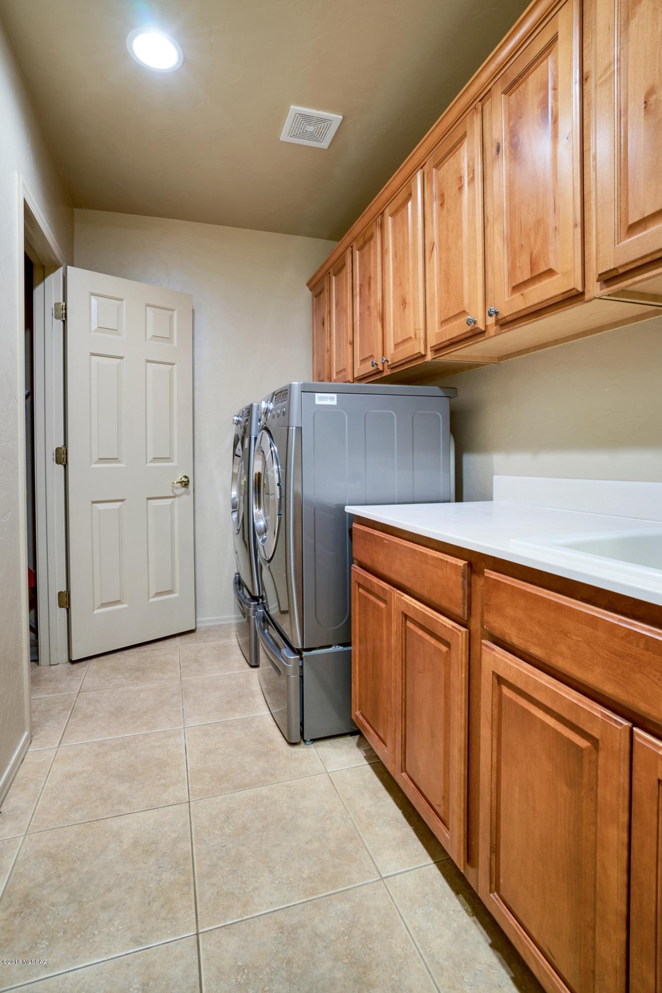 6005 North Pontatoc Road Tucson, AZ 85718 - Photo 23 of 27 Gallery Image 23