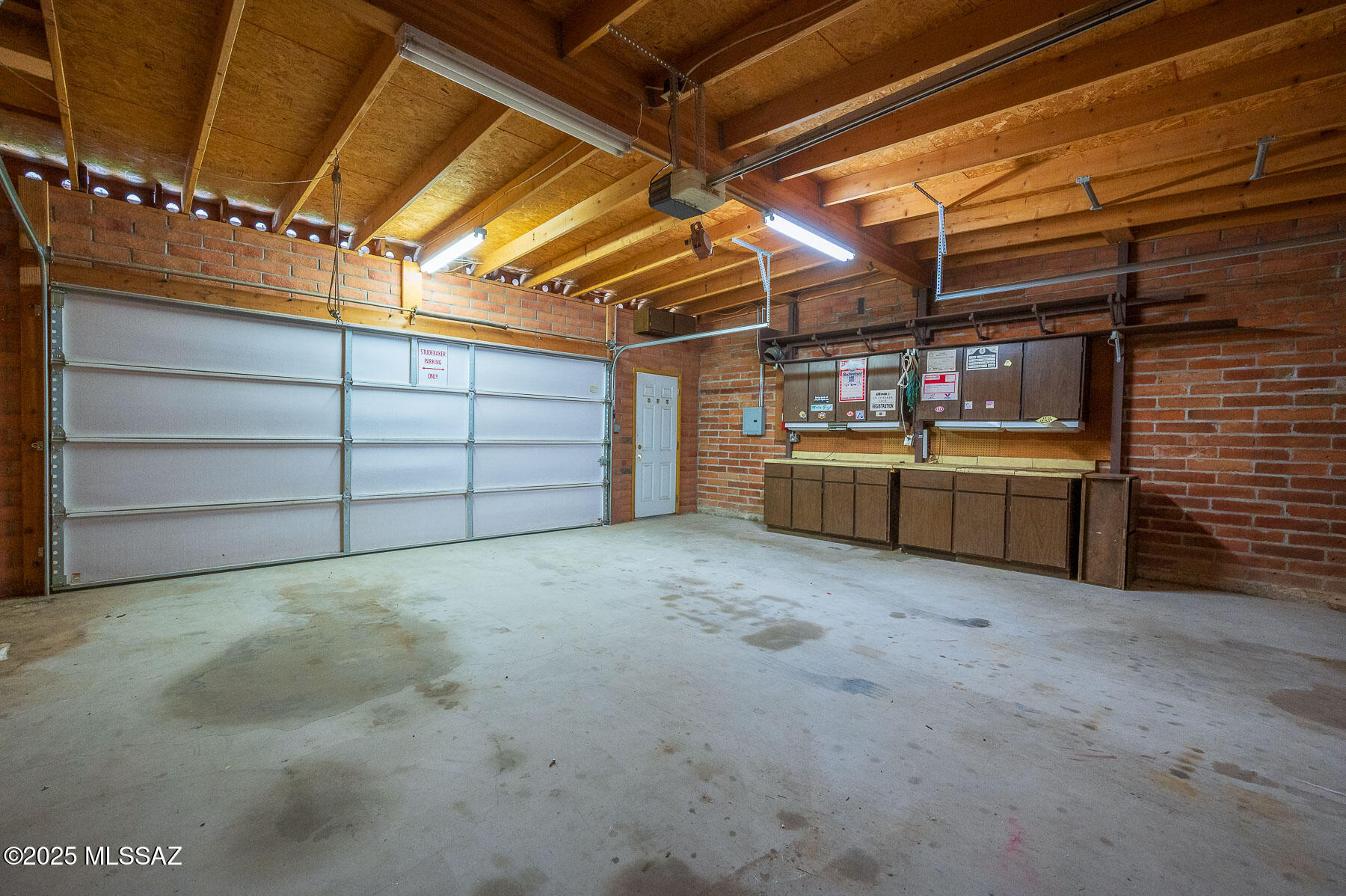 830 East Halcyon Road Tucson, AZ 85719 - Photo 43 of 46