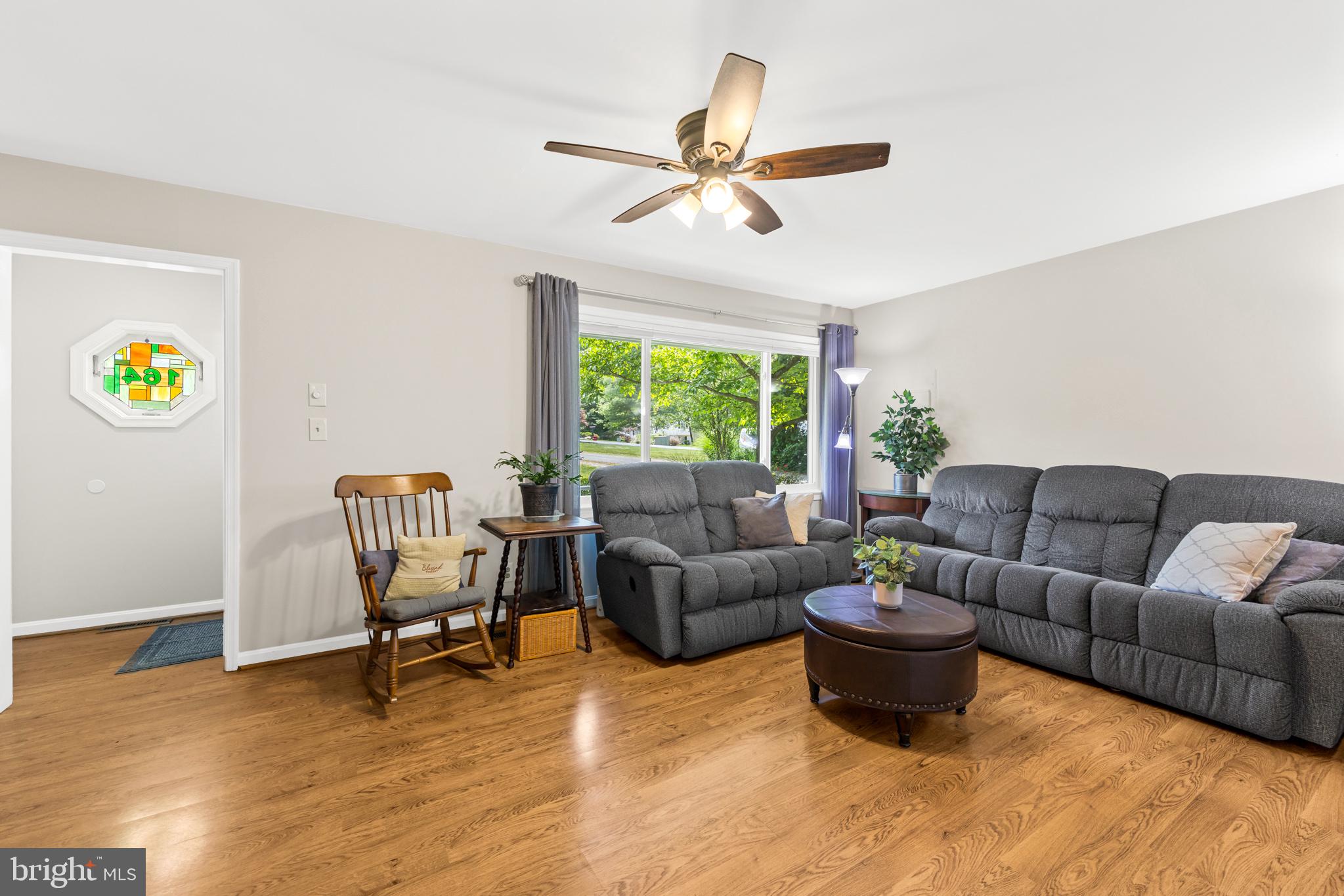 164 Oliver Lane Ruckersville, VA 22968 - Photo 12 of 39 Bright and inviting living space.