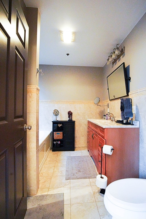 95 Dix Street, Unit 2 Boston, MA 02122 - Photo 7 of 24