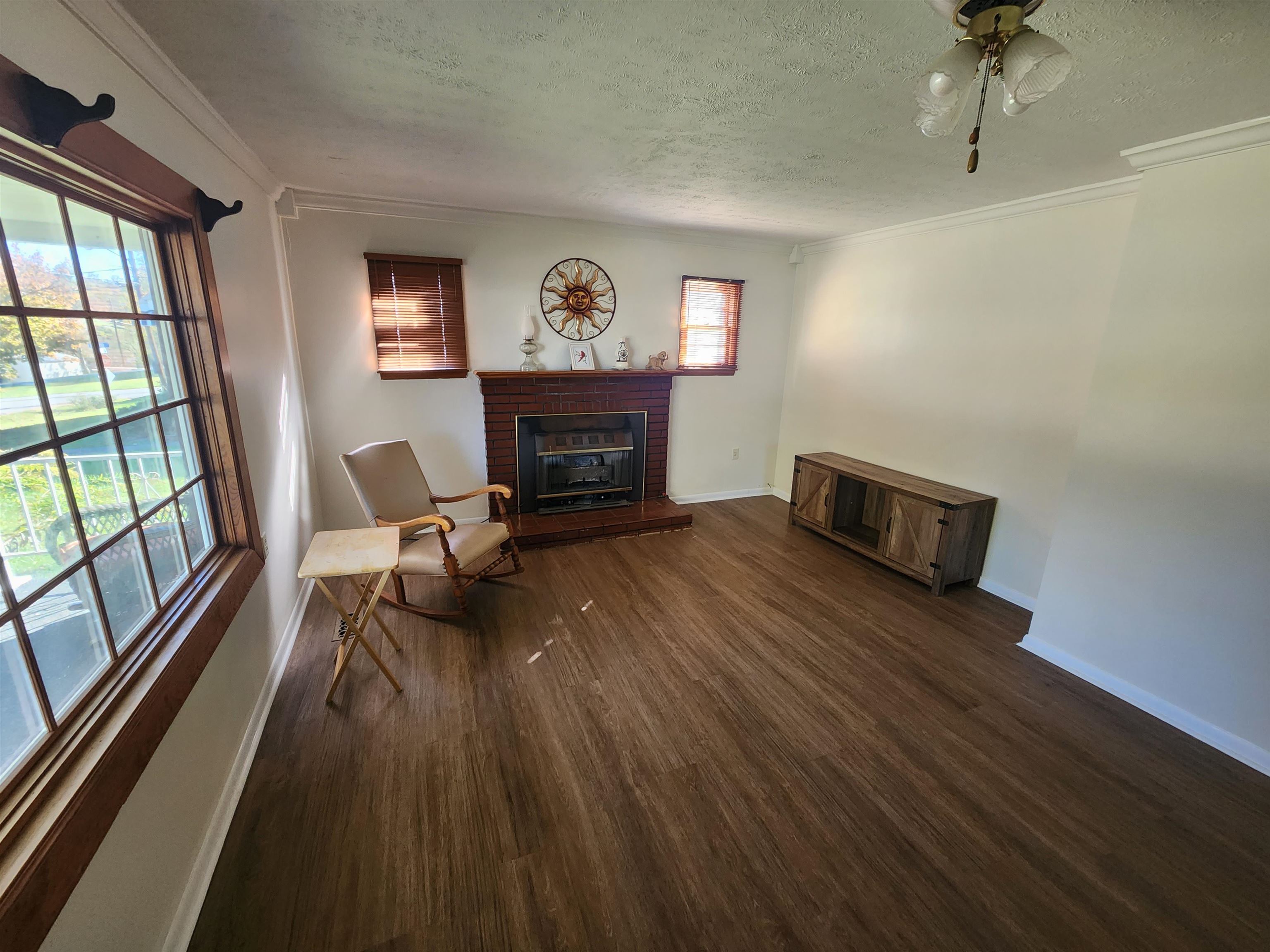 1117 Charles Street Grayson, KY 41143 - Photo 2 of 14