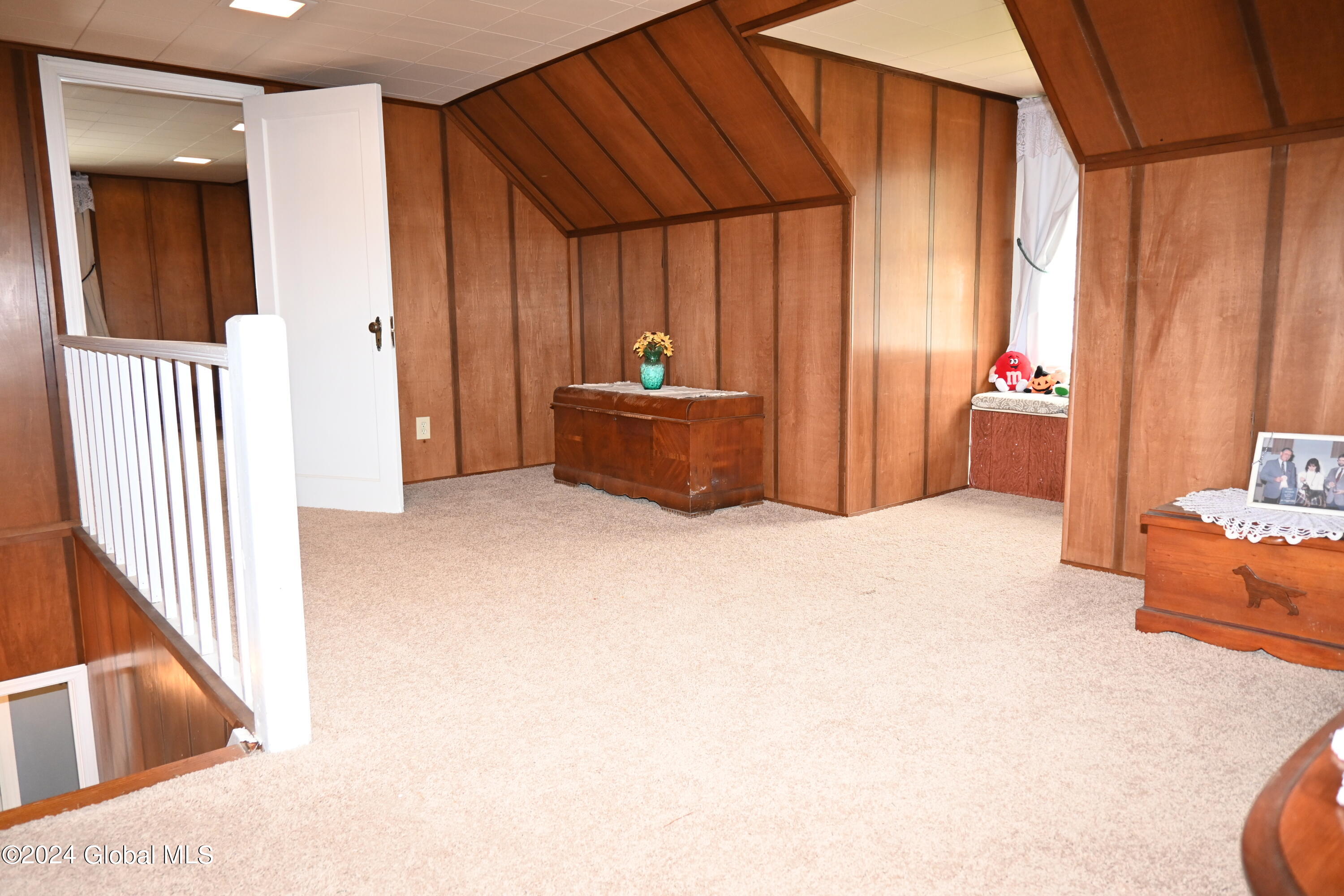 2052 Hoover Road Niskayuna, NY 12309 - Photo 23 of 44 DSC_2552