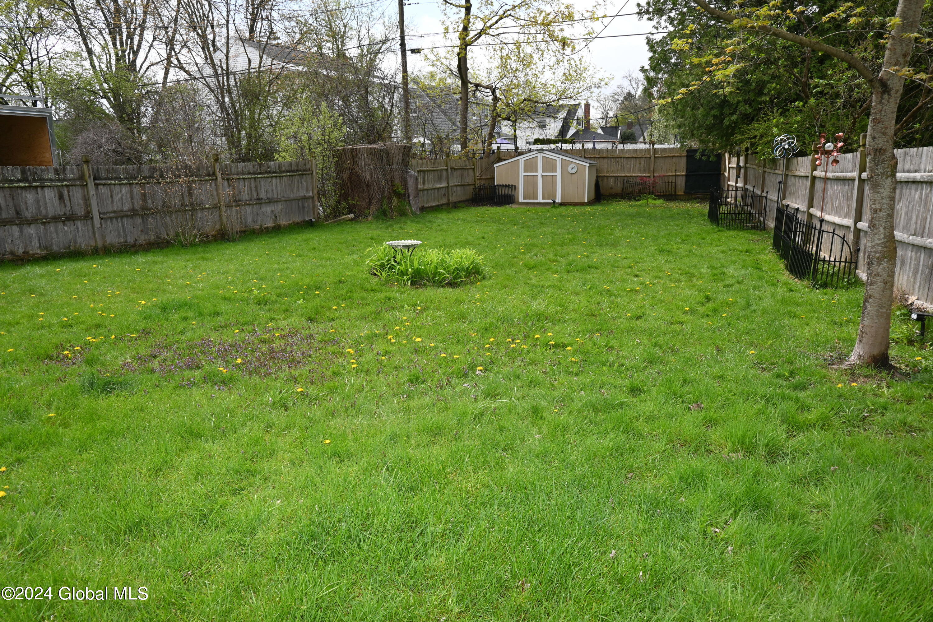 2052 Hoover Road Niskayuna, NY 12309 - Photo 39 of 44 DSC_2570