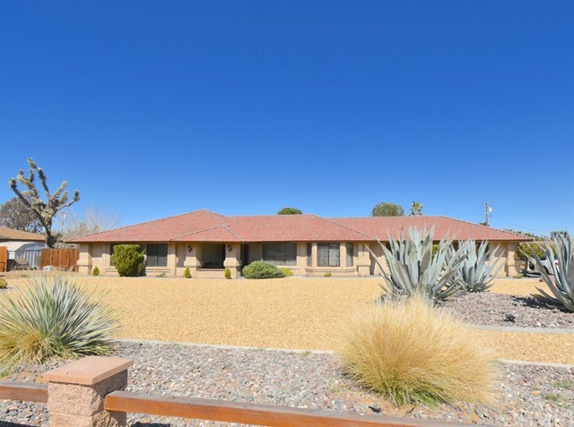 20340 Ituma Road Apple Valley, CA 92308 - Photo 1 of 1 Gallery Image 1