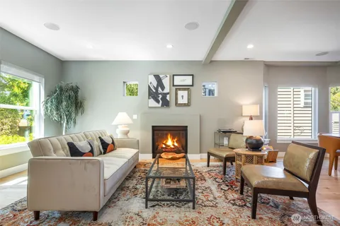 $1,225,000 | 6916 Flora Avenue South, Seattle, WA 98108