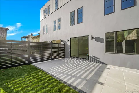 $1,349,000 | 156 Palisade Street, Unit A, Dobbs Ferry, NY 10522