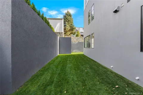 $1,349,000 | 156 Palisade Street, Unit A, Dobbs Ferry, NY 10522