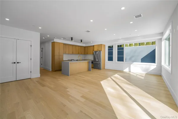 $1,349,000 | 156 Palisade Street, Unit A, Dobbs Ferry, NY 10522