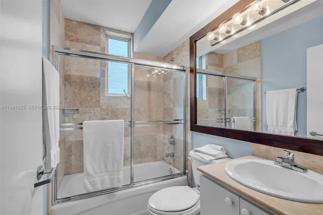 $4,300 | 1532 Drexel Avenue, Unit 303, Miami Beach, FL 33139