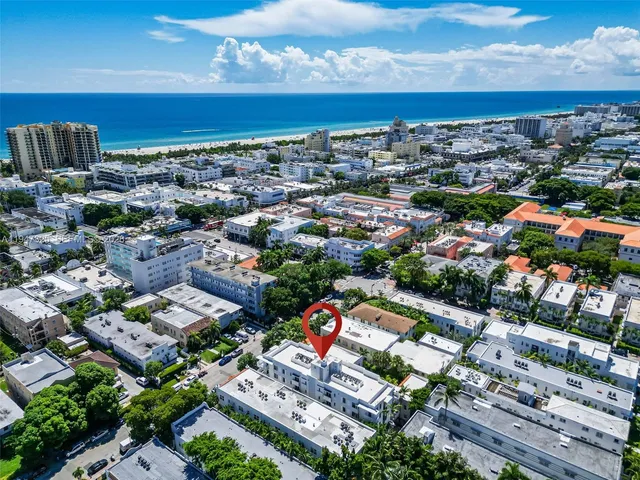 $4,300 | 1532 Drexel Avenue, Unit 303, Miami Beach, FL 33139