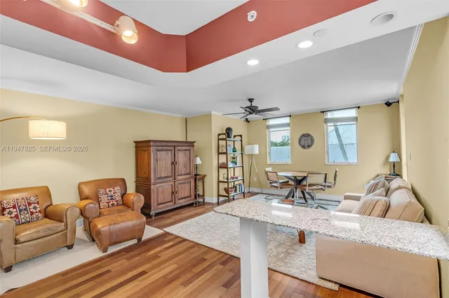 $4,300 | 1532 Drexel Avenue, Unit 303, Miami Beach, FL 33139