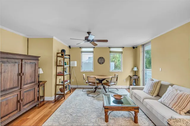 $4,300 | 1532 Drexel Avenue, Unit 303, Miami Beach, FL 33139