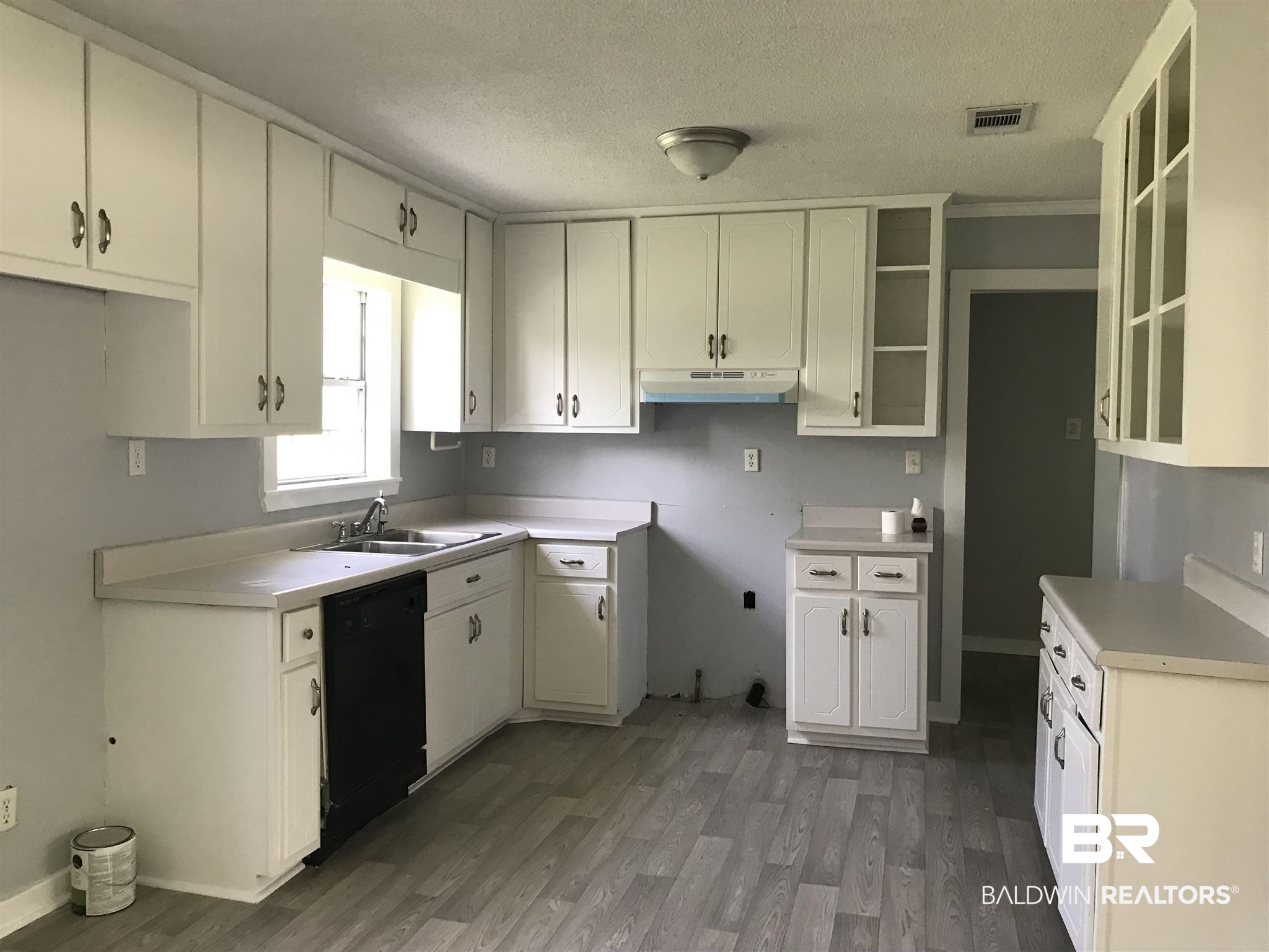 2221 Highway 83 Evergreen, AL 36401 - Photo 2 of 17 Kitchen
