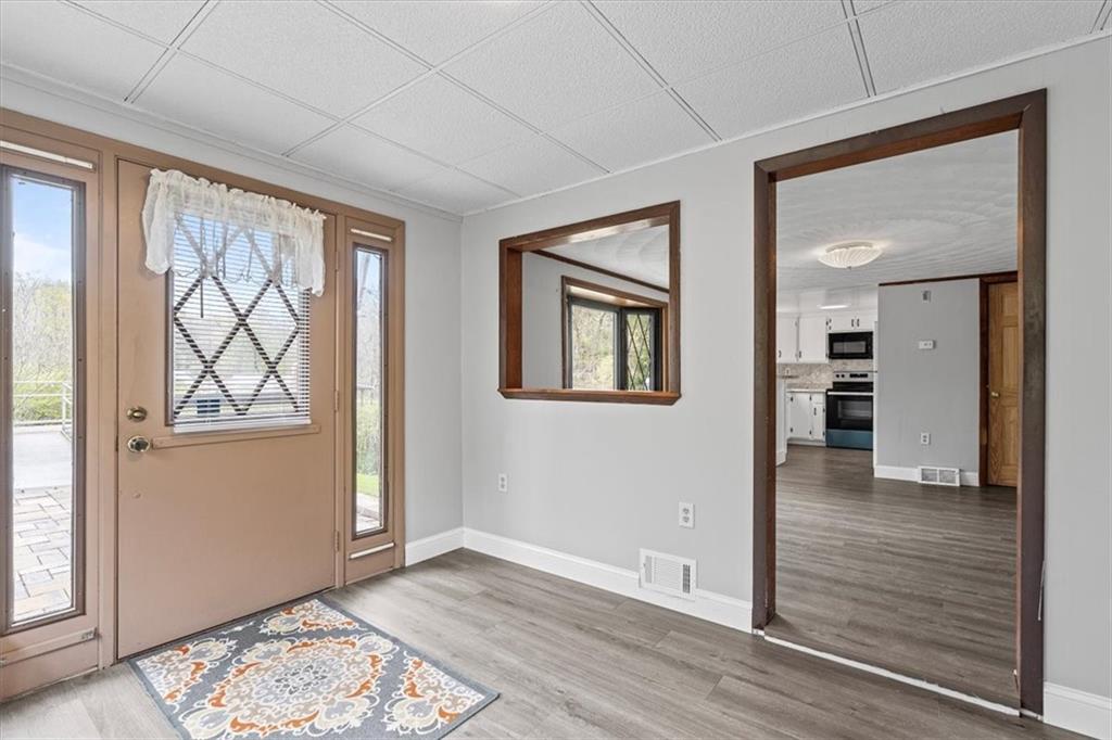 758 Pierson Run Road Pittsburgh, PA 15239 - Photo 7 of 34 Gallery Image 7