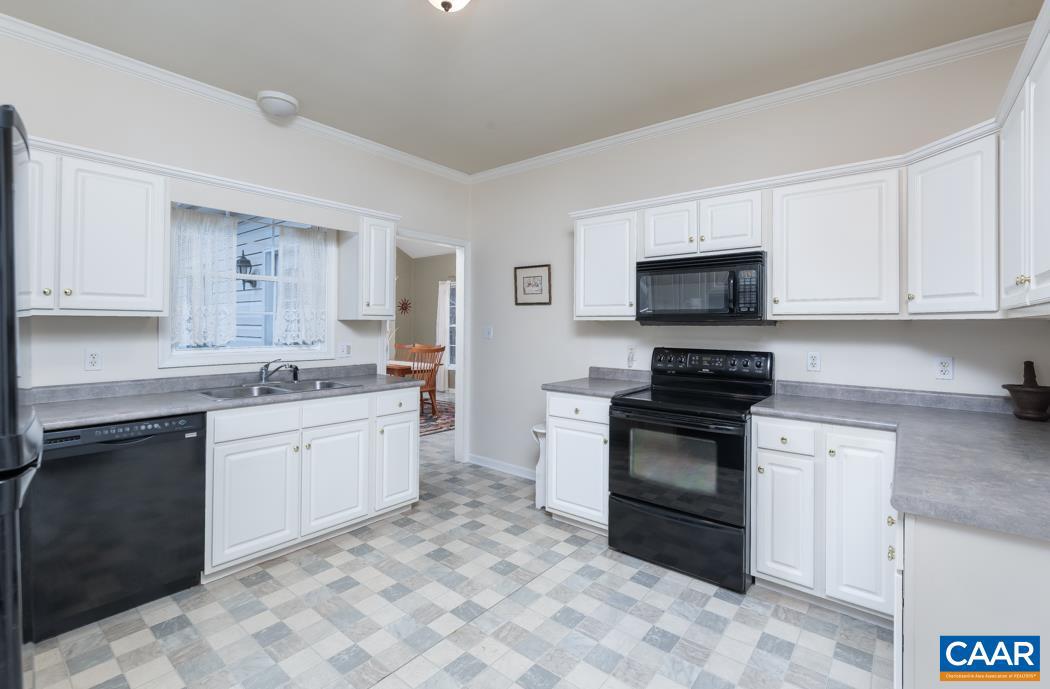 65 Deerview Road Keswick, VA 22947 - Photo 23 of 38