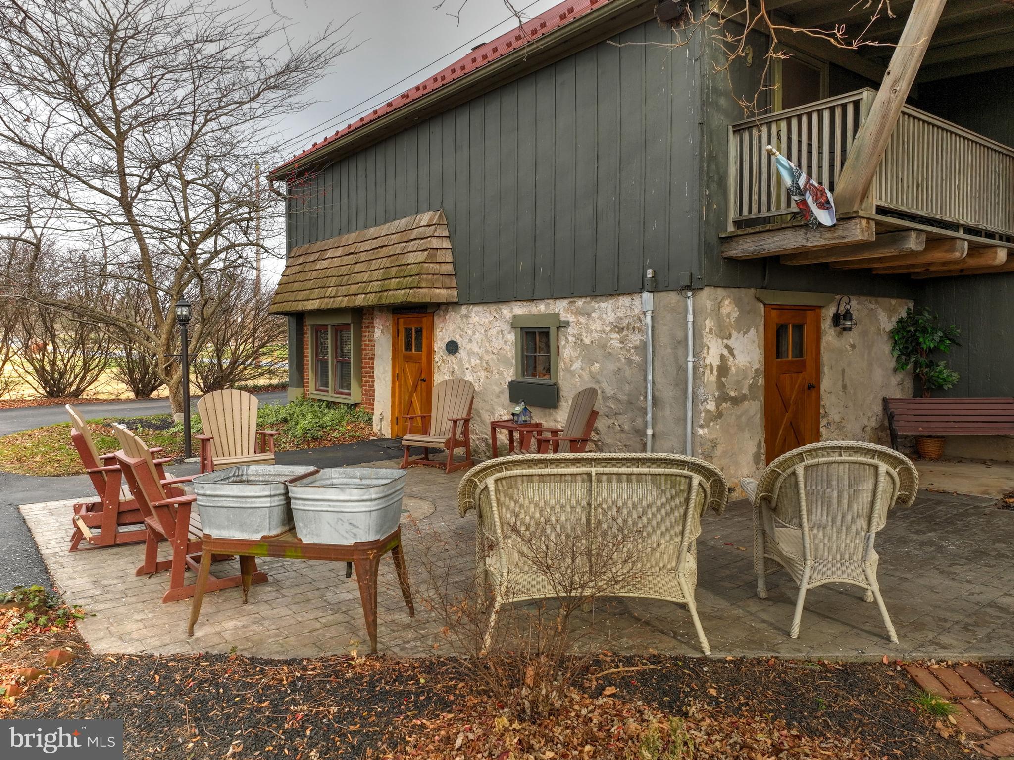 44 Frogtown Road Paradise, PA 17562 - Photo 12 of 86 Inviting gathering patio area for Guests!