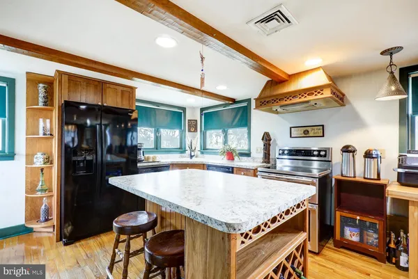 $899,800 | 44 Frogtown Road, Paradise, PA 17562