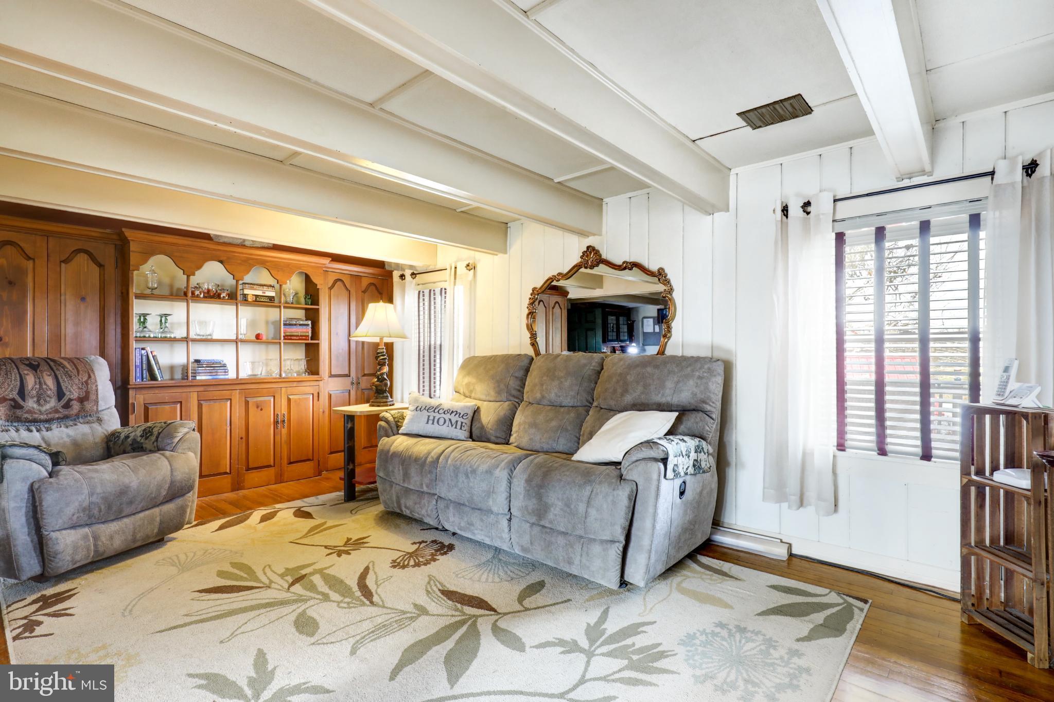 44 Frogtown Road Paradise, PA 17562 - Photo 45 of 86 Cozy living space with charming details.