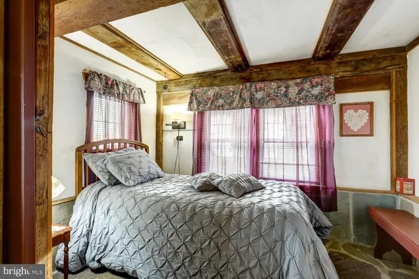 $899,800 | 44 Frogtown Road, Paradise, PA 17562