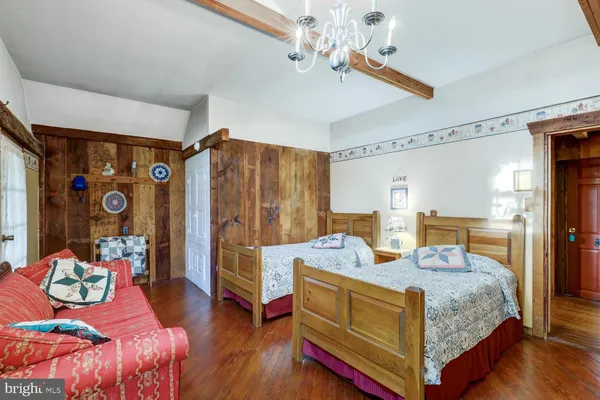 $899,800 | 44 Frogtown Road, Paradise, PA 17562