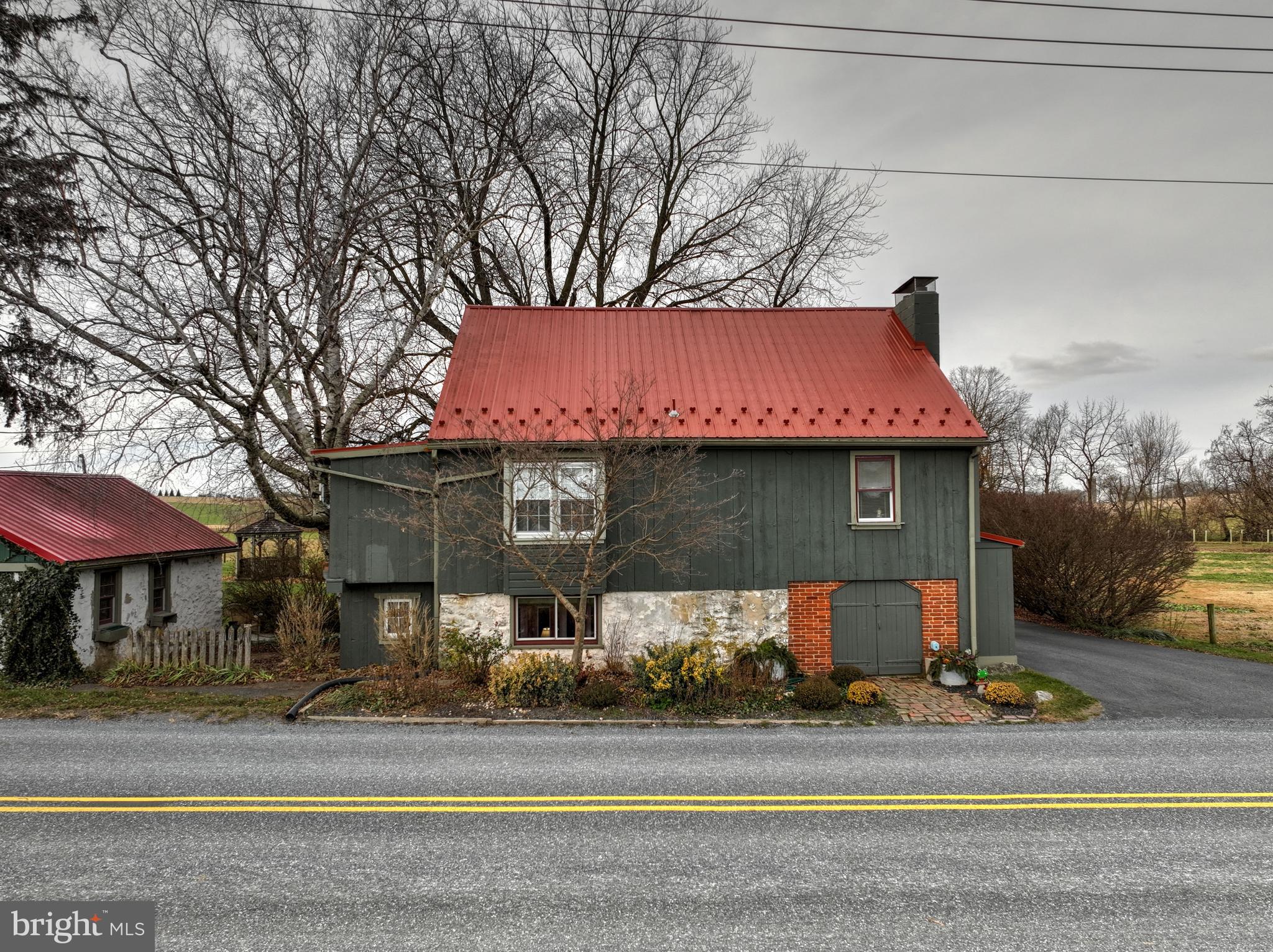 44 Frogtown Road Paradise, PA 17562 - Photo 8 of 86 Artfully reimagined Carriage House Inn.