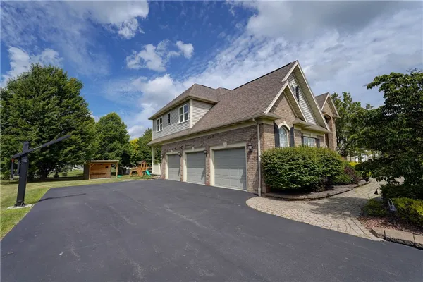 $3,600 | 83 Angels Path, Penfield, NY 14580