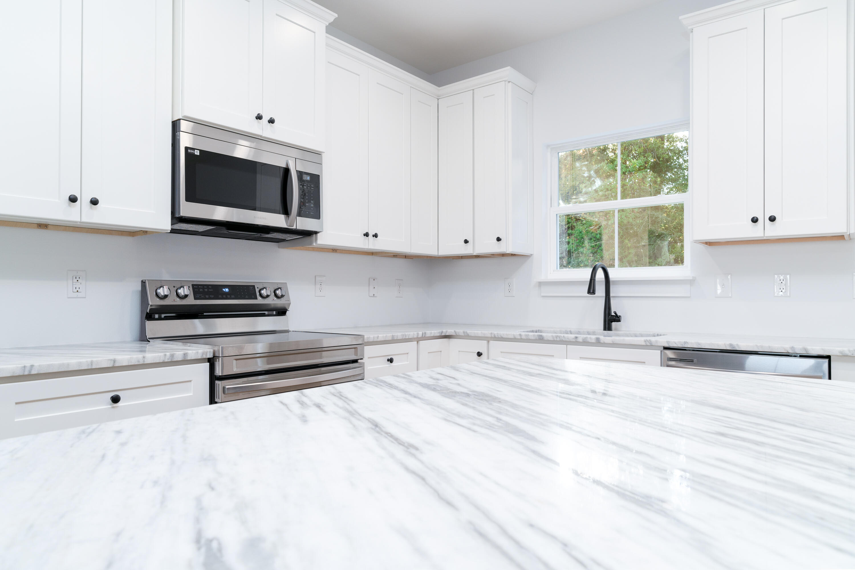 GORGEOUS GRANITE