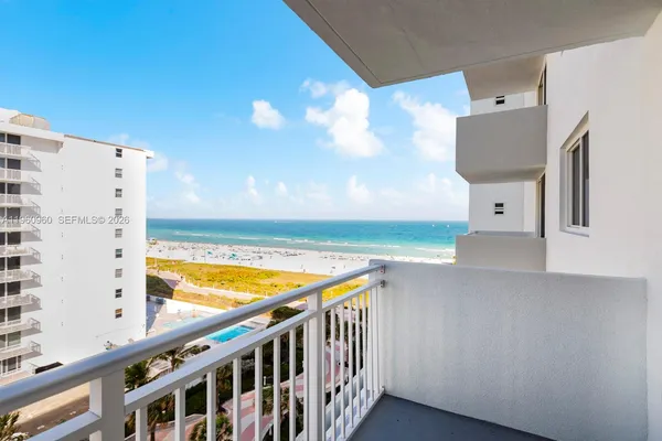 $550,000 | 345 Ocean Drive, Unit 819, Miami Beach, FL 33139
