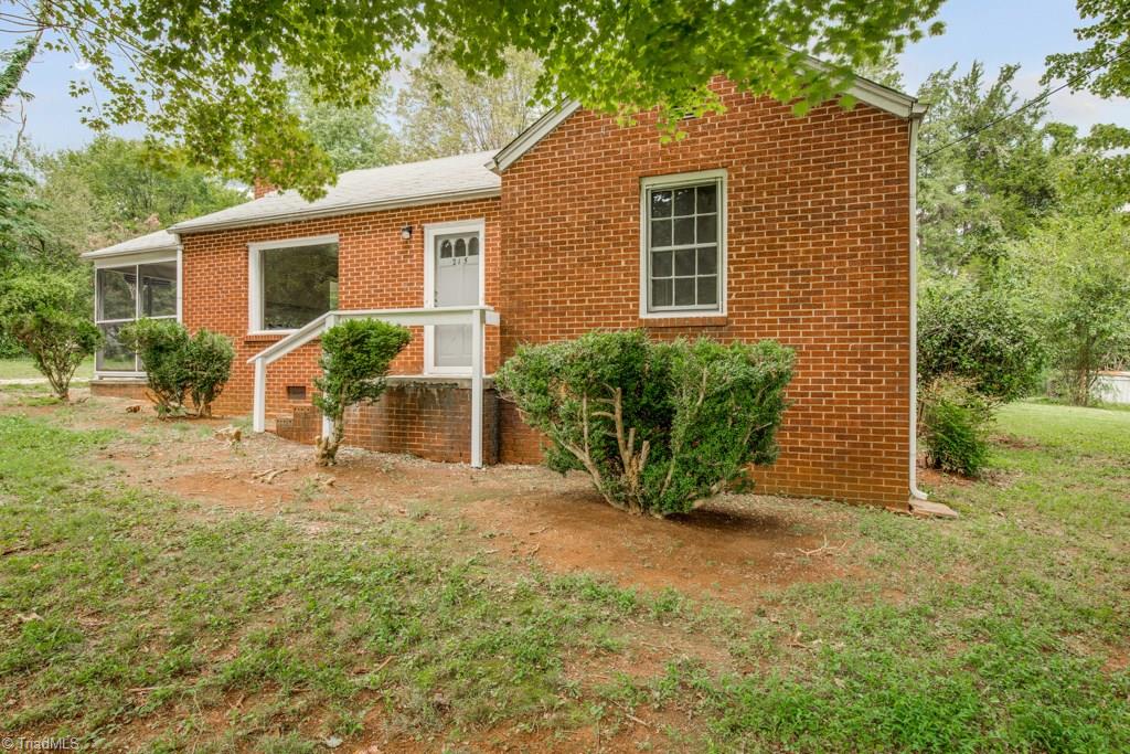 215 Model Farm Road High Point, NC 27263 - Photo 2 of 21 Gallery Image 2