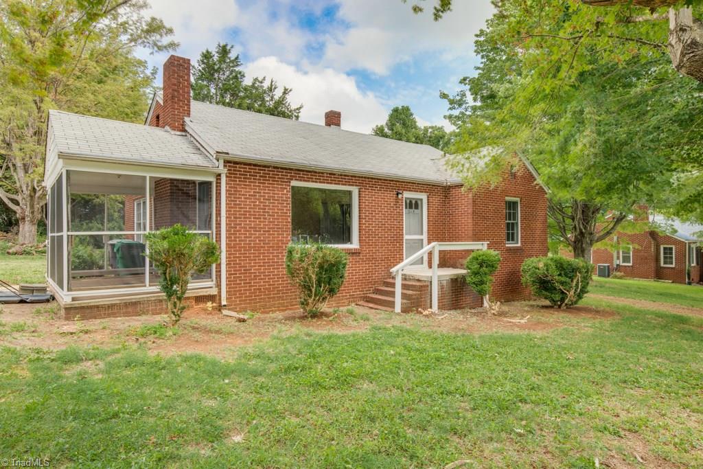 215 Model Farm Road High Point, NC 27263 - Photo 3 of 21 Gallery Image 3