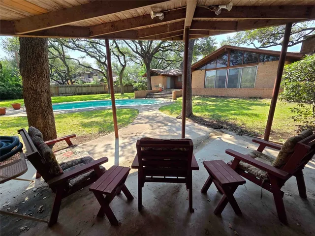 a building view with a outdoor space