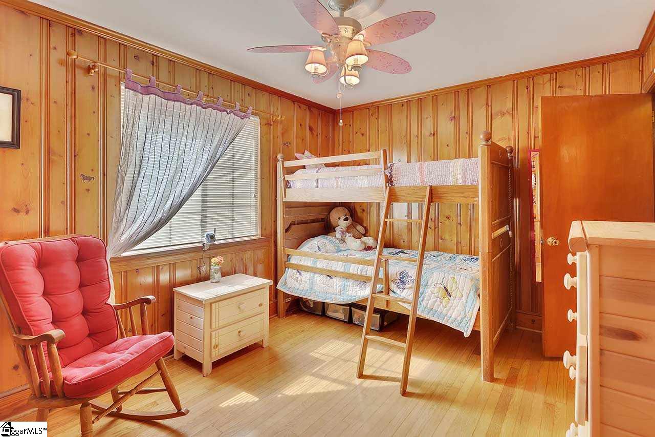 305 Edwards Road Greenville, SC 29615 - Photo 29 of 36 Gallery Image 29