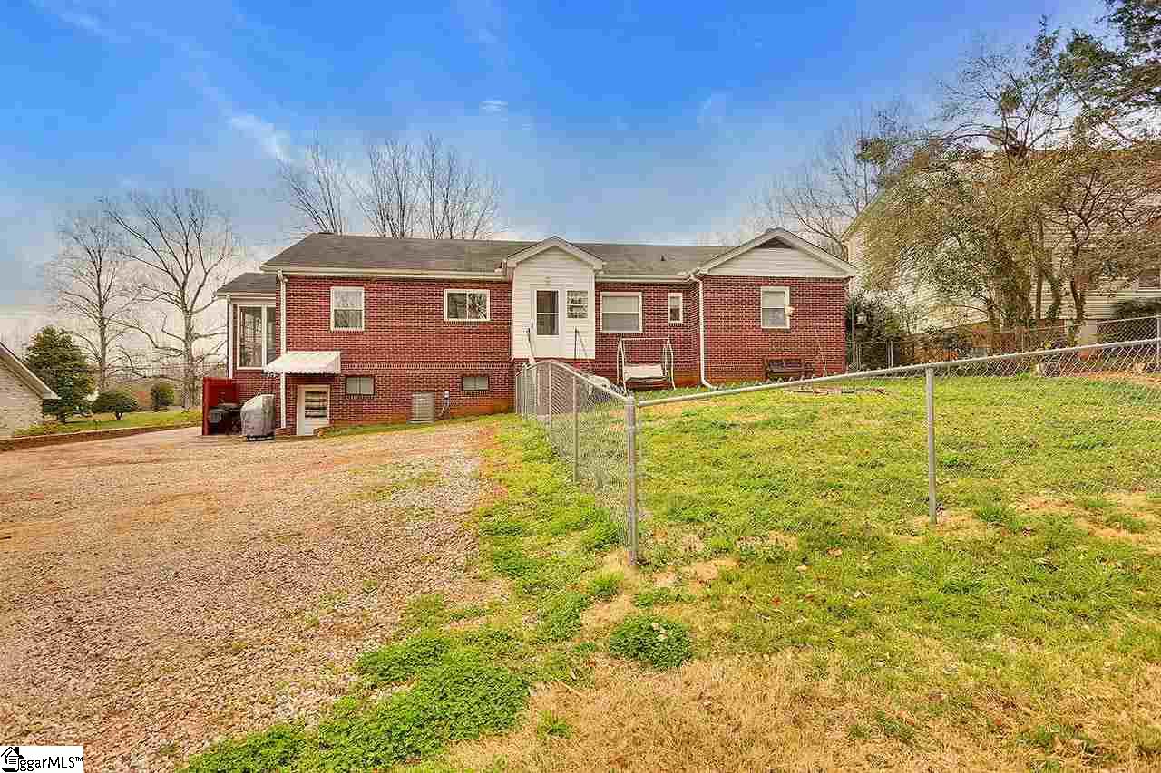 305 Edwards Road Greenville, SC 29615 - Photo 34 of 36 Gallery Image 34
