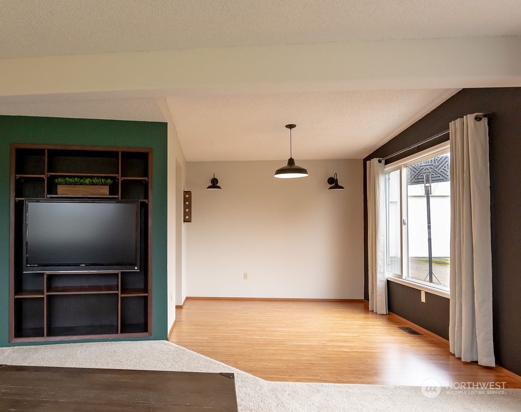 92 Fitzgerald Road Sequim, WA 98382 - Photo 5 of 36