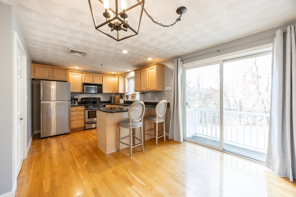 11 A Endicott Street, Unit 3 Peabody, MA 01960 - Photo 8 of 29