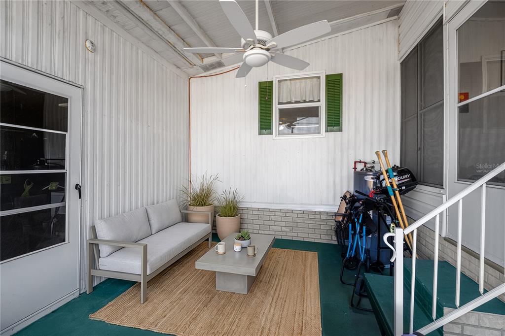 2527 Longpine Lane St. Cloud, FL 34772 - Photo 18 of 42 a living room with furniture