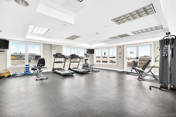 $4,500 | 225 Stanley Avenue, Unit 204, Mamaroneck, NY 10543
